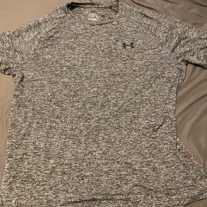 Mens under Armour t shirt grey